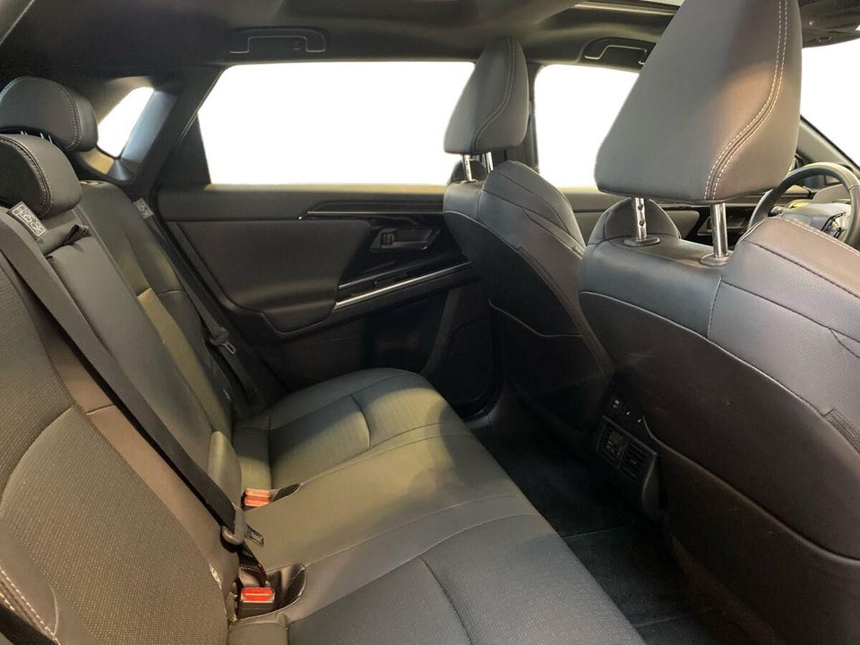 Toyota bZ4X Executive 5d