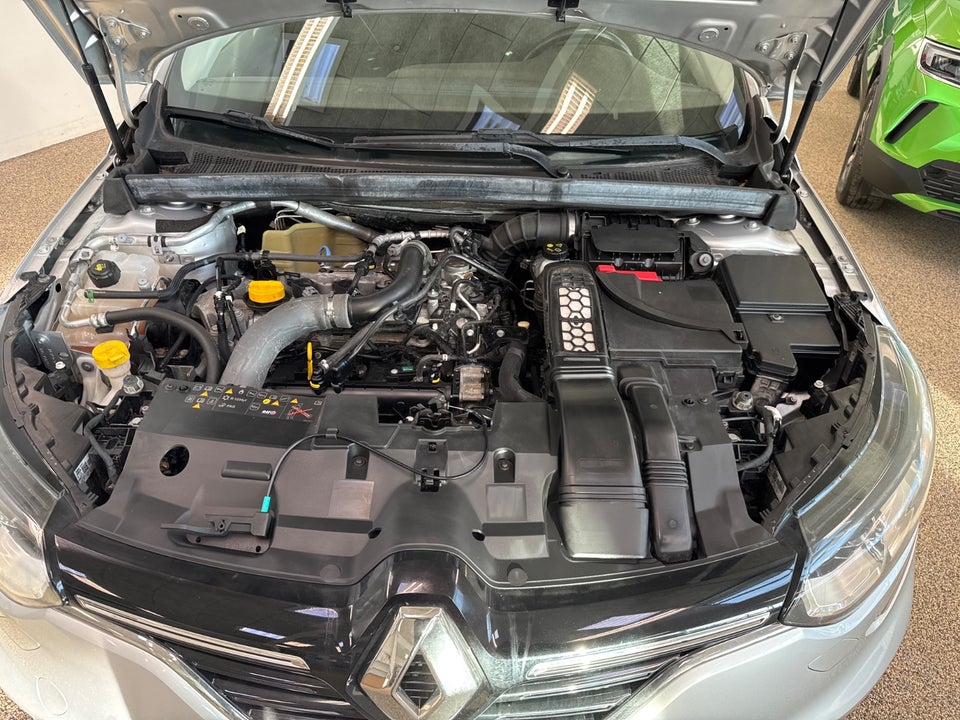 Renault Megane IV 1,2 TCe 130 Zen Sport Tourer 5d