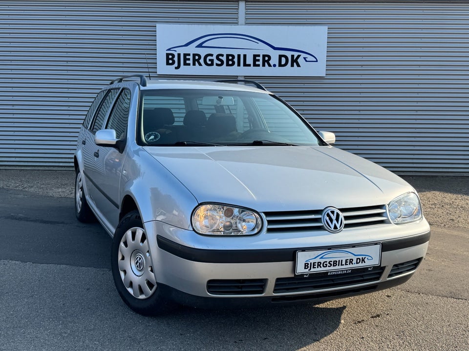 VW Golf IV 1,6 Basis 5d