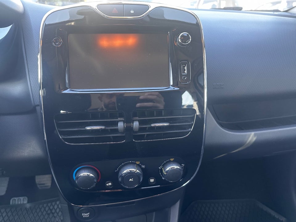 Renault Clio IV 1,5 dCi 75 Expression 5d