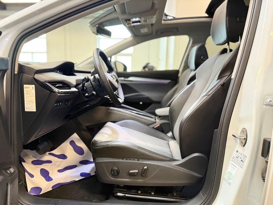 Skoda Enyaq 80x iV Loft 5d