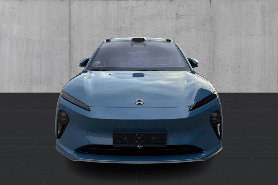 NIO ET5 75 Standard Range 4d