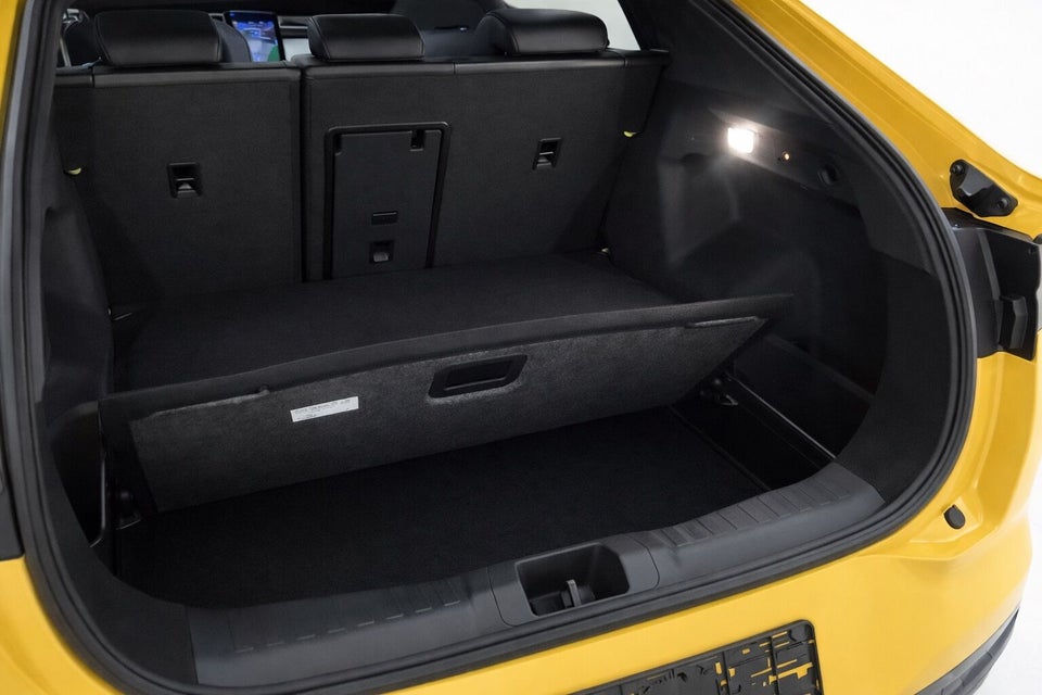 Ford Capri 77 Select Extended Range 5d