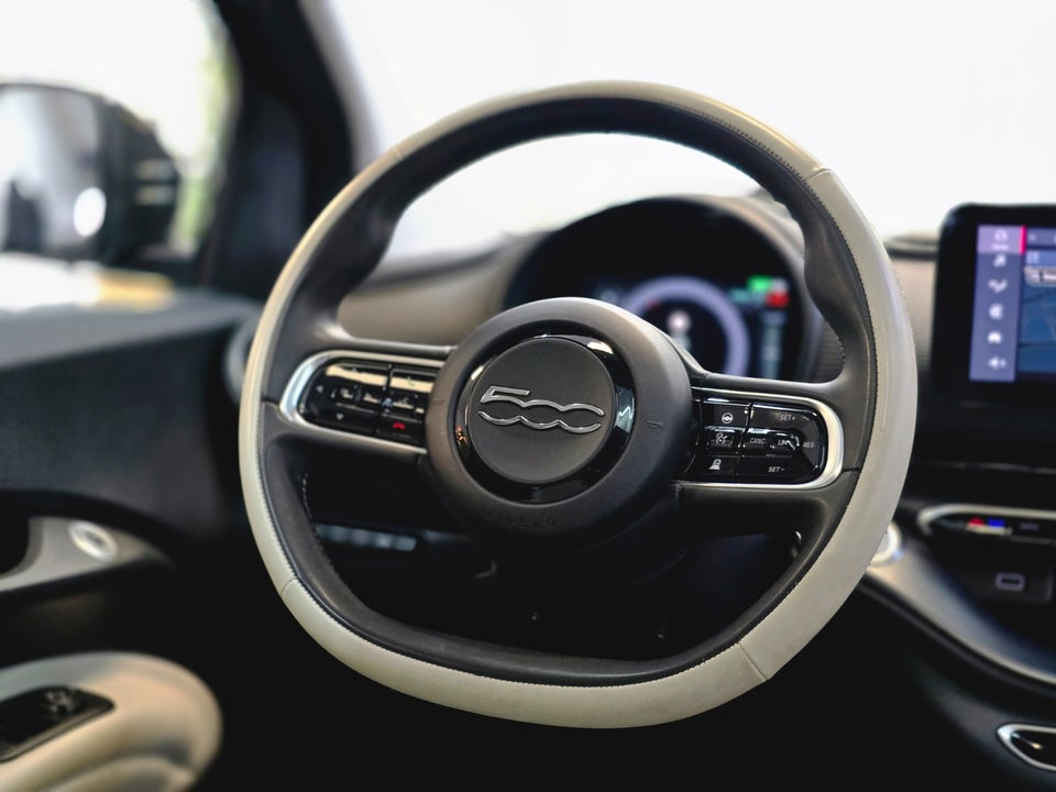 Fiat 500e 42 la Prima 3d