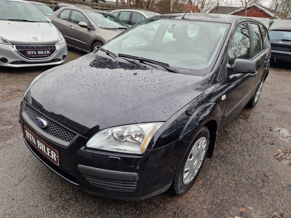 Ford Focus 1,6 Trend 100 5d