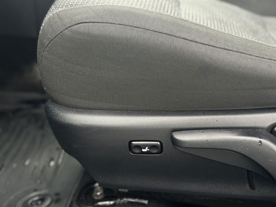 Toyota Auris 1,6 T2 Touring Sports 5d