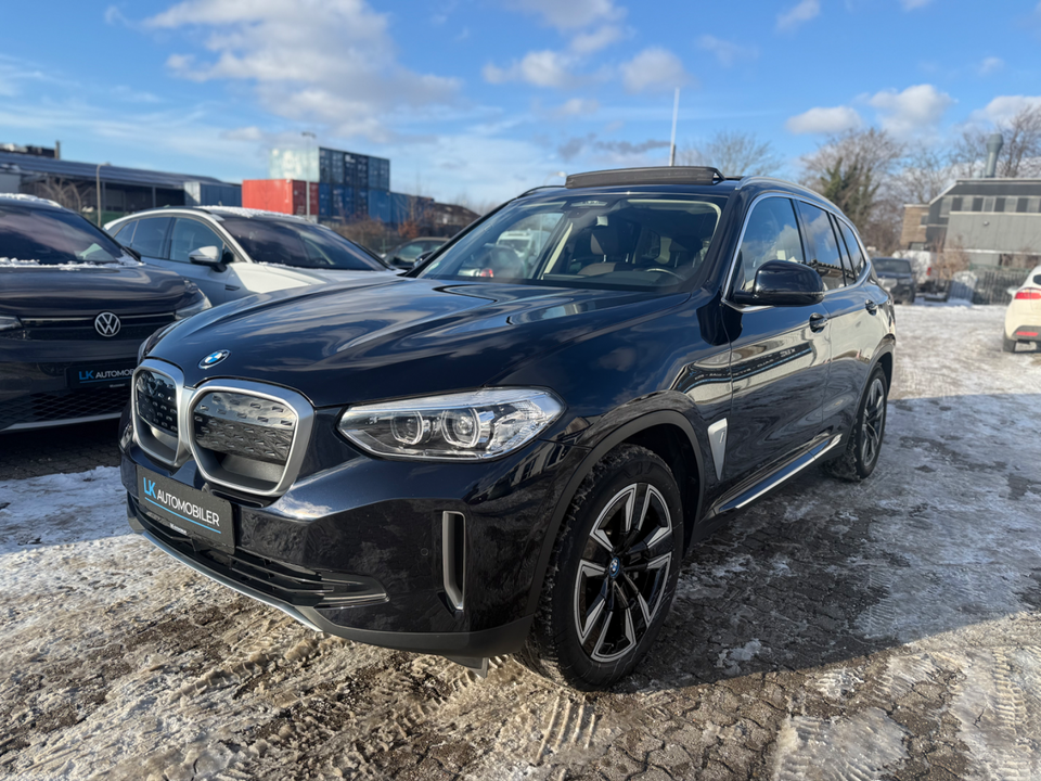BMW iX3 Charged 5d
