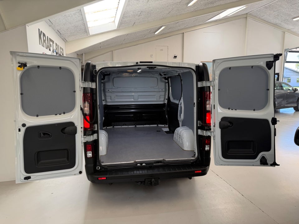 Renault Trafic T29 2,0 dCi 145 L1H1 EDC