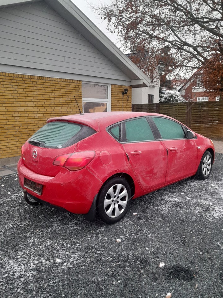 Opel Astra 1,6 Sport Sports Tourer 5d