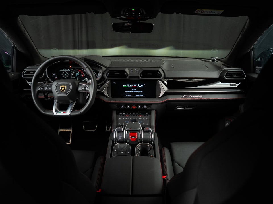 Lamborghini Urus 4,0 SE 5d