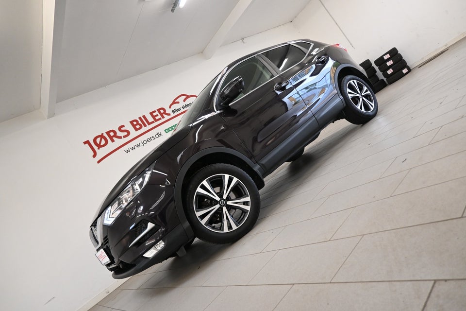 Nissan Qashqai 1,3 Dig-T 140 N-Connecta 5d