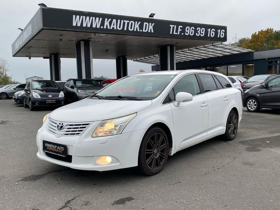 Toyota Avensis 1,6 VVT-i T1 stc. 5d