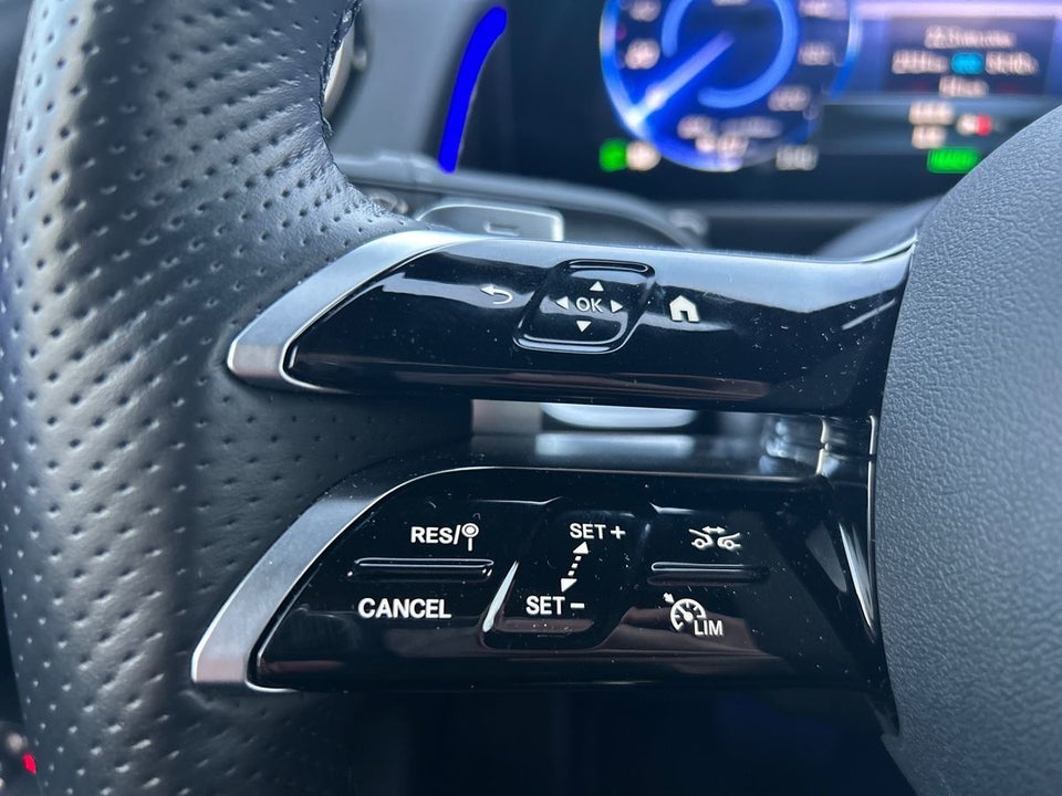 Mercedes EQB300 Electric Art 4Matic 7prs 5d