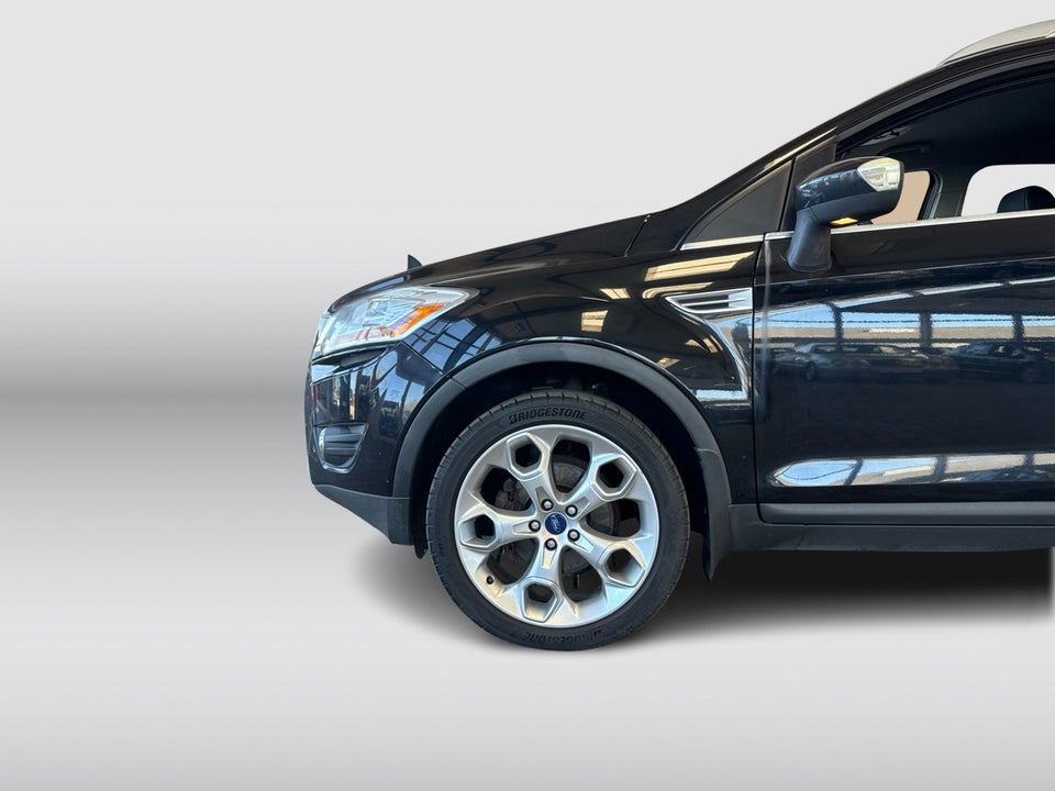 Ford Kuga 2,0 TDCi 140 Titanium aut. AWD 5d