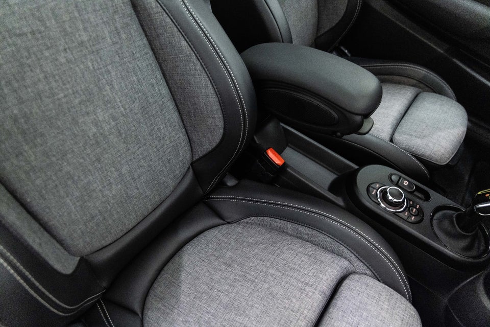 MINI Cooper SE Edition Premium Plus 3d