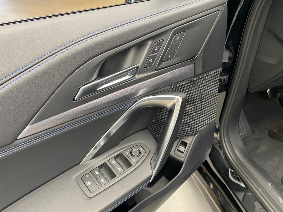 BMW iX1 eDrive20 M-Sport 5d