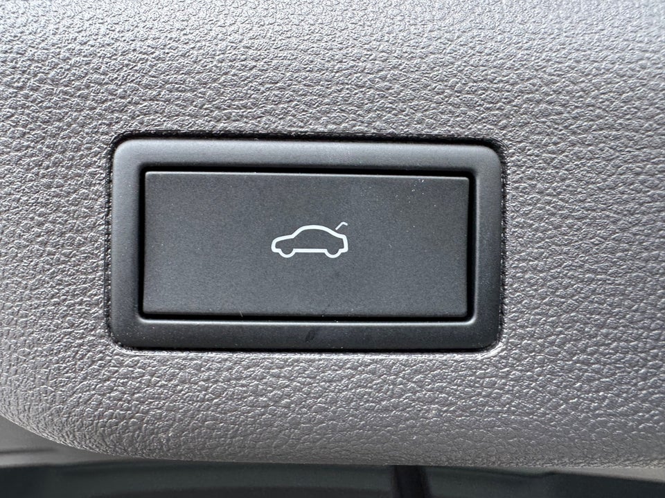 VW Multivan 1,4 eHybrid Life DSG kort