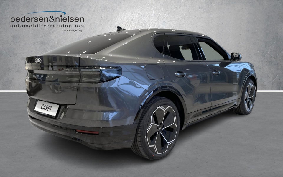 Ford Capri 82 Premium Extended Range 5d