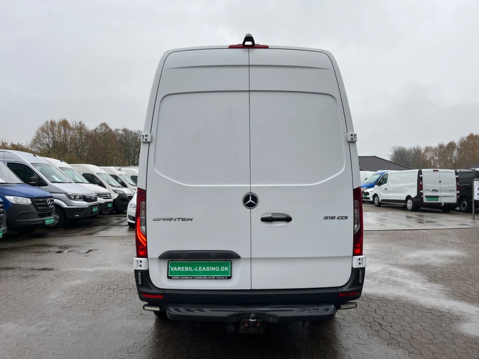 Mercedes Sprinter 319 3,0 CDi A2 Kassevogn aut. RWD