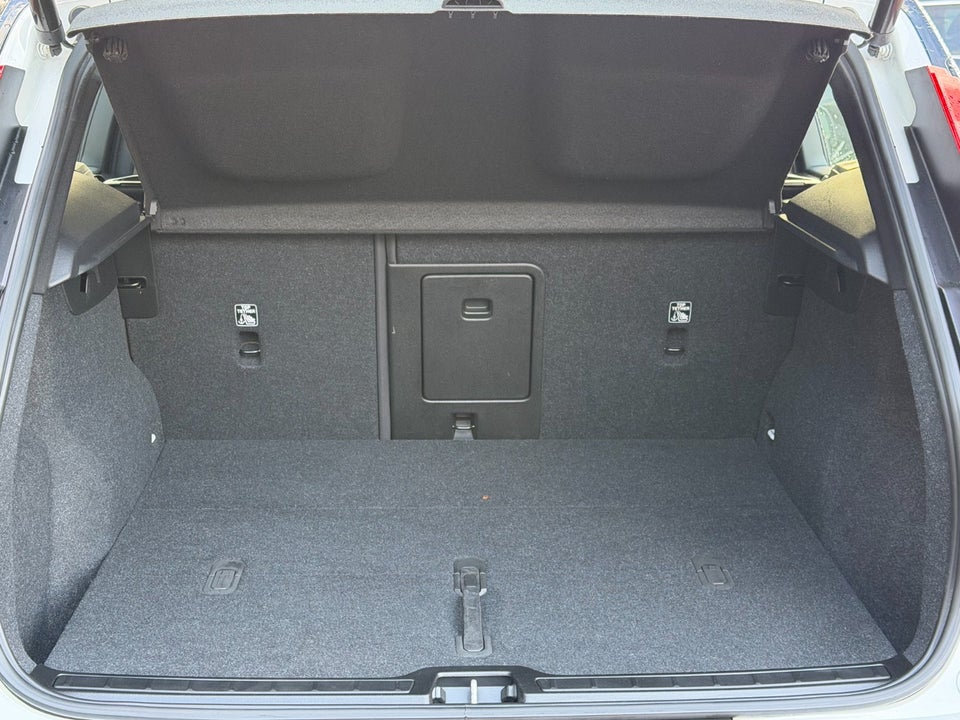 Volvo XC40 P6 ReCharge Core 5d