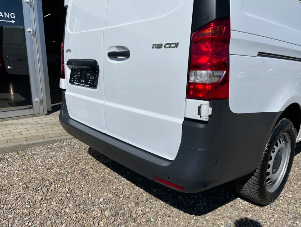 Mercedes Vito 119 2,0 CDi Kassevogn aut. L RWD