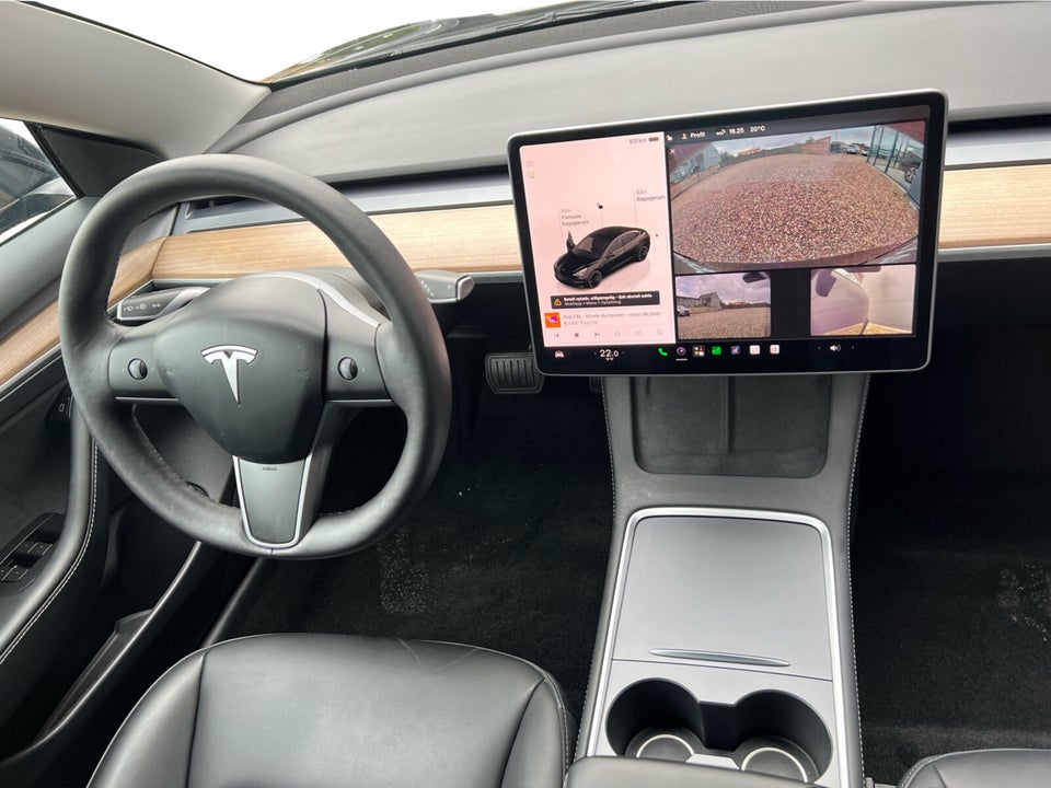 Tesla Model 3 Long Range AWD 4d