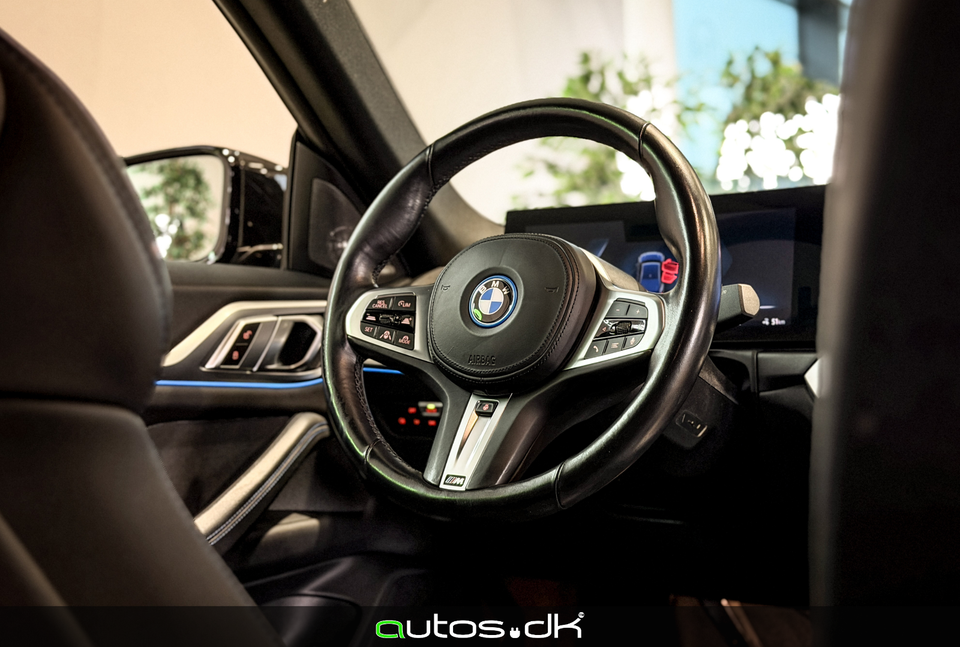 BMW i4 eDrive40 Fully Charged M-Sport 5d