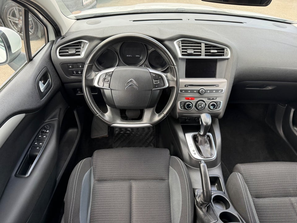 Citroën C4 1,6 BlueHDi 120 Challenge EAT6 5d