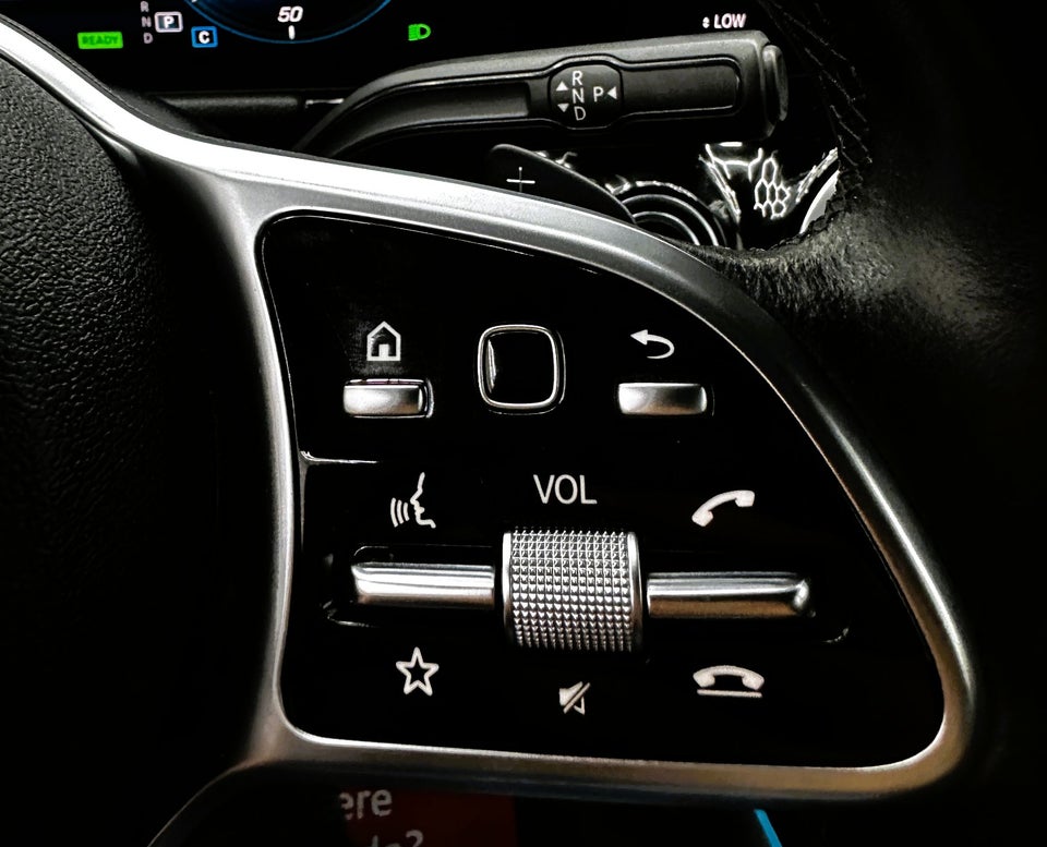 Mercedes EQA250 Progressive 5d