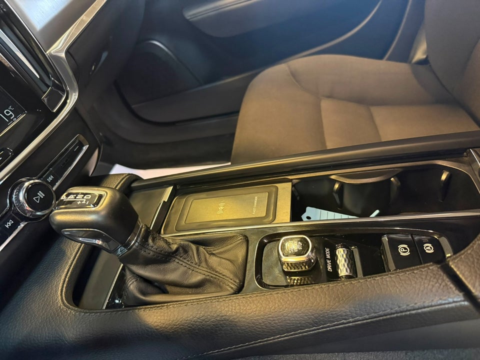Volvo V90 2,0 D3 150 Momentum aut. 5d