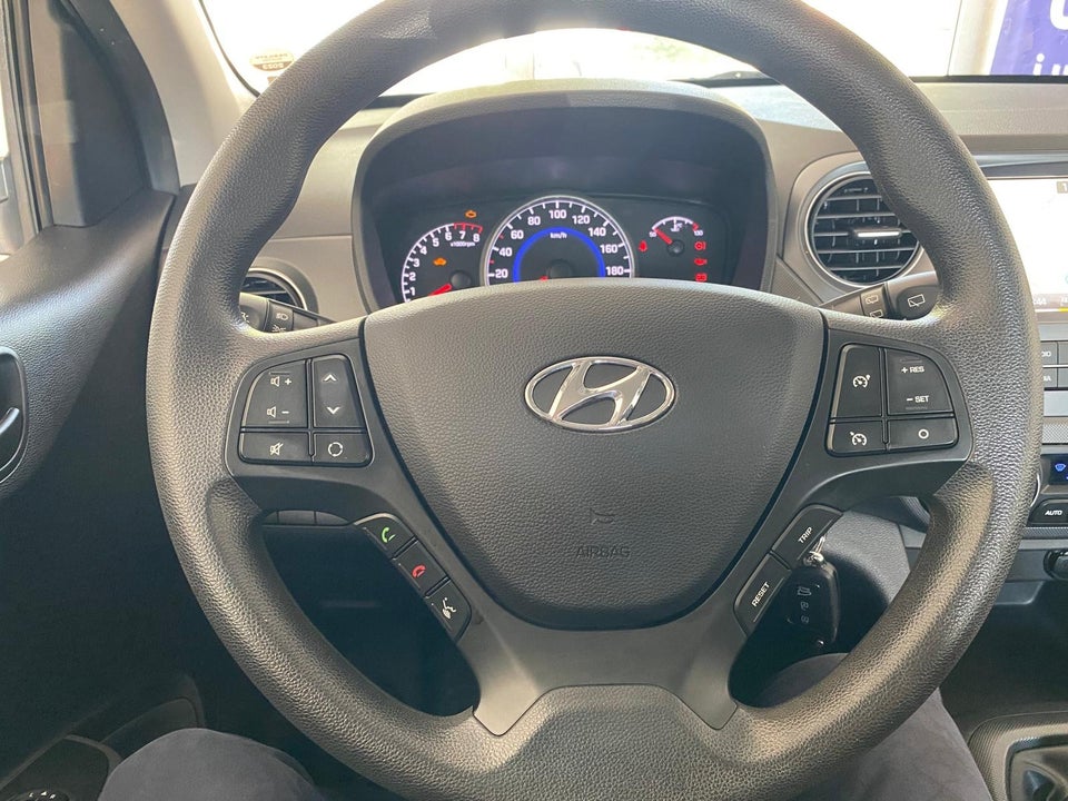 Hyundai i10 1,0 Touch 5d
