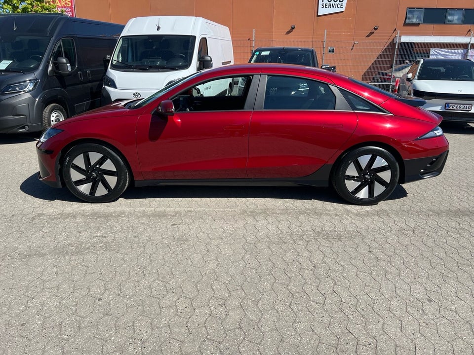 Hyundai Ioniq 6 53 Essential 4d