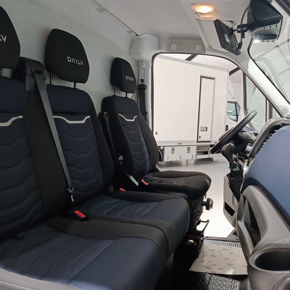 Iveco Daily 2,3 35S16 9m³ Van AG8
