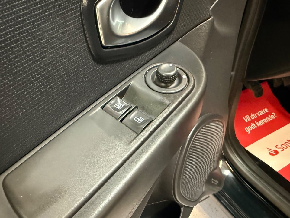 Renault Clio IV 0,9 TCe 90 Expression Sport Tourer 5d