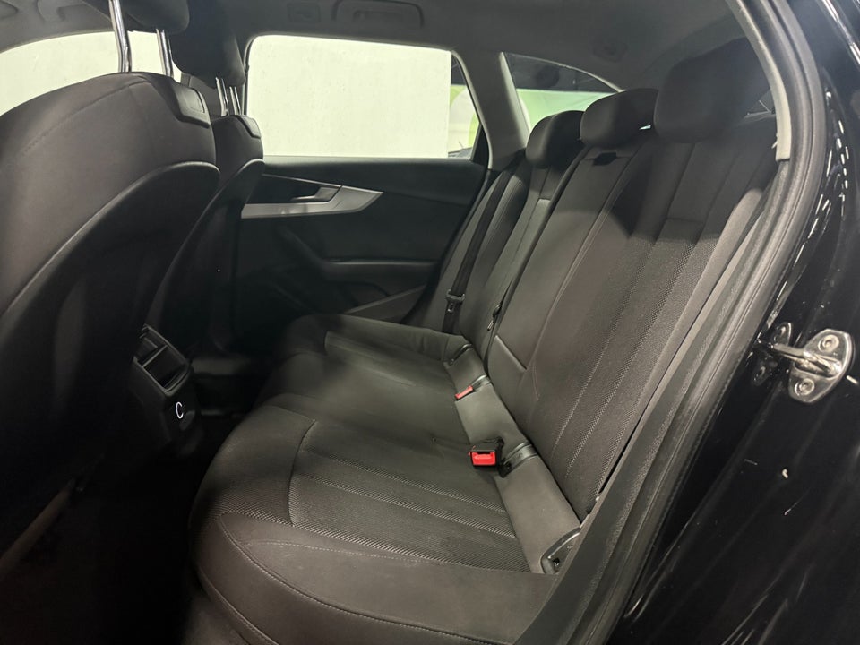 Audi A4 2,0 TDi 190 Design Avant S-tr. 5d