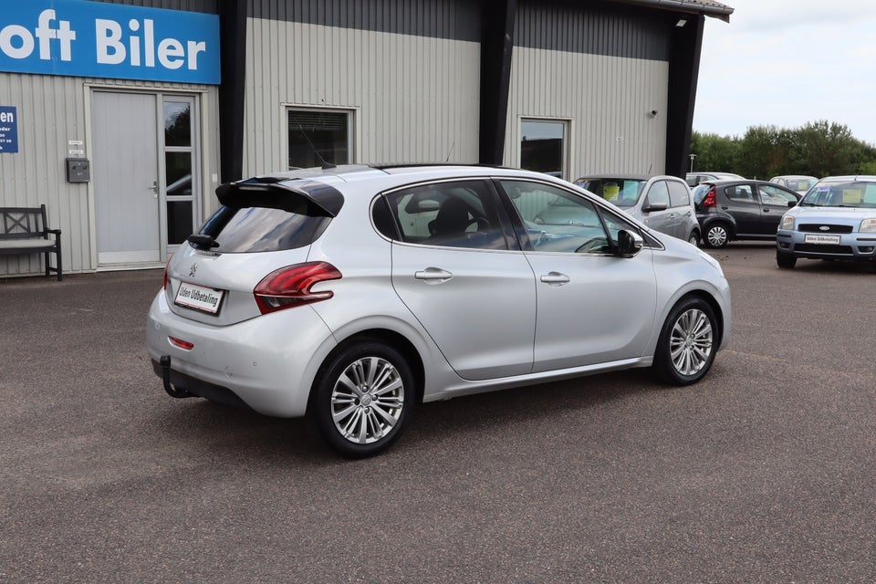 Peugeot 208 1,6 BlueHDi 100 Allure 5d