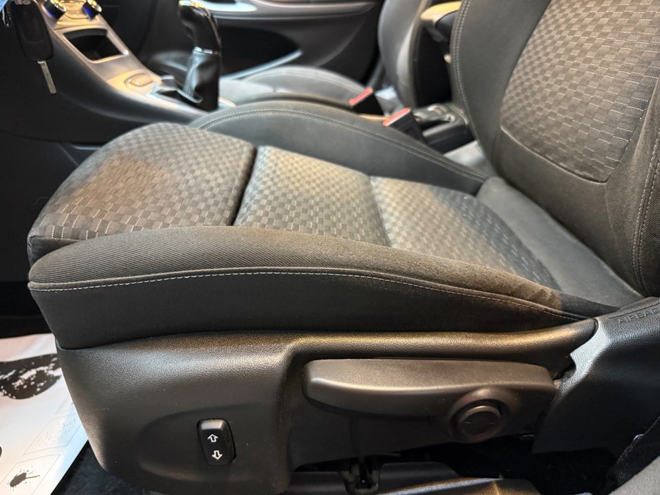 Opel Astra 1,4 T 150 Impress 5d