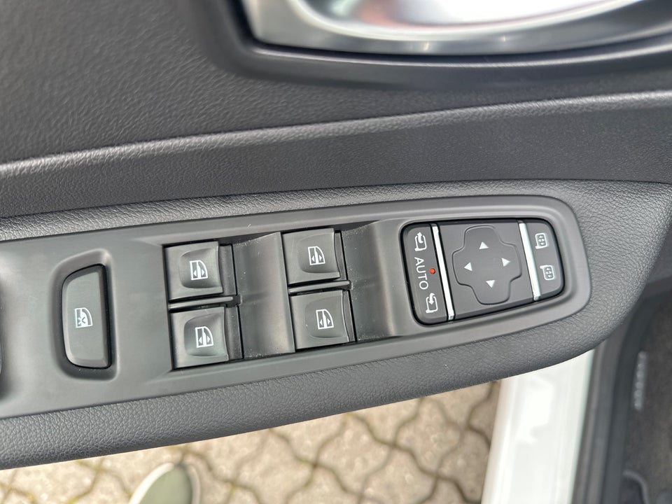 Renault Captur 1,2 TCe 120 Zen EDC 5d