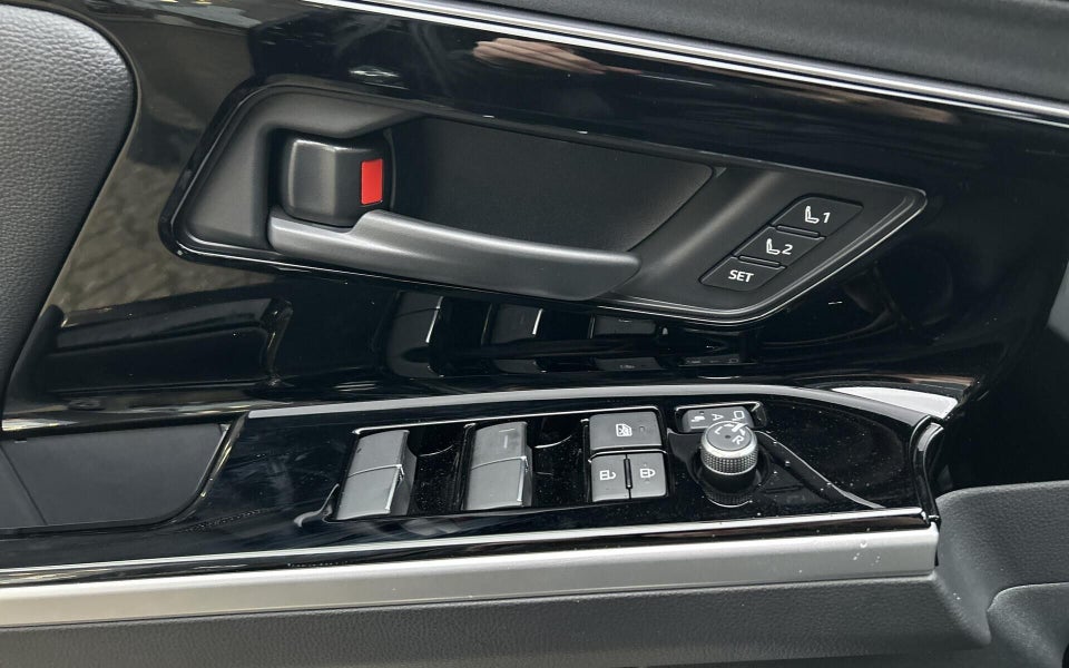 Toyota bZ4X Executive 5d