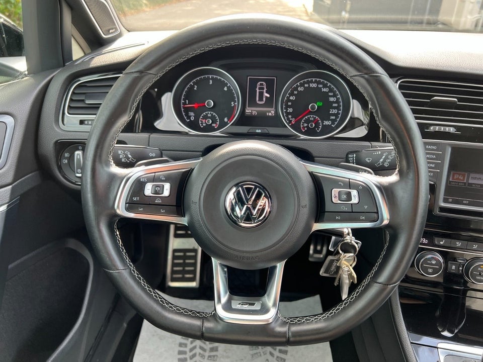 VW Golf VII 2,0 TDi 150 R-line Variant DSG BMT 5d