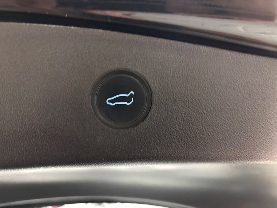 Tesla Model 3 Long Range AWD 4d