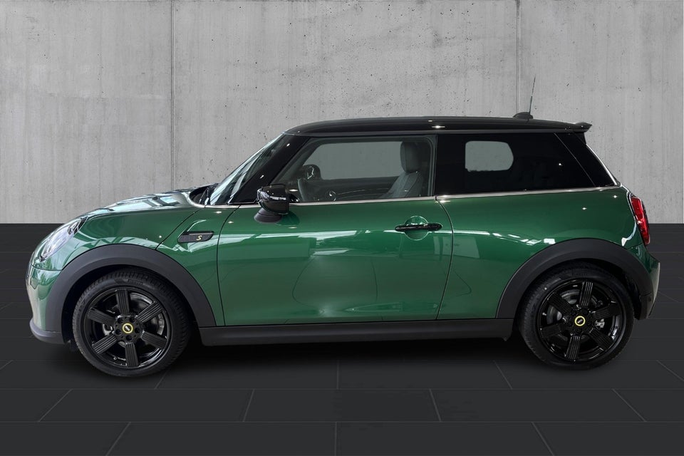 MINI Cooper SE Classic Trim 3d