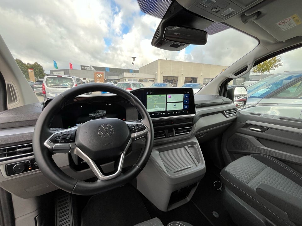 VW e-Caravelle 64 Life LWB