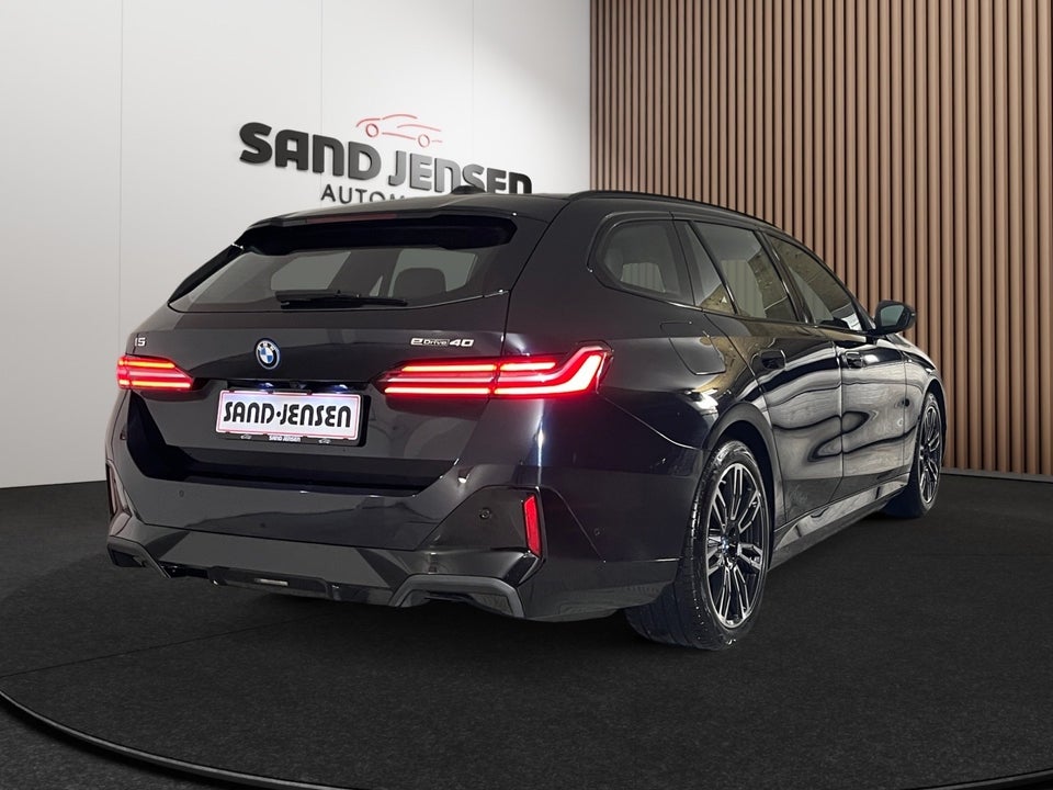 BMW i5 eDrive40 Touring M-Sport 5d