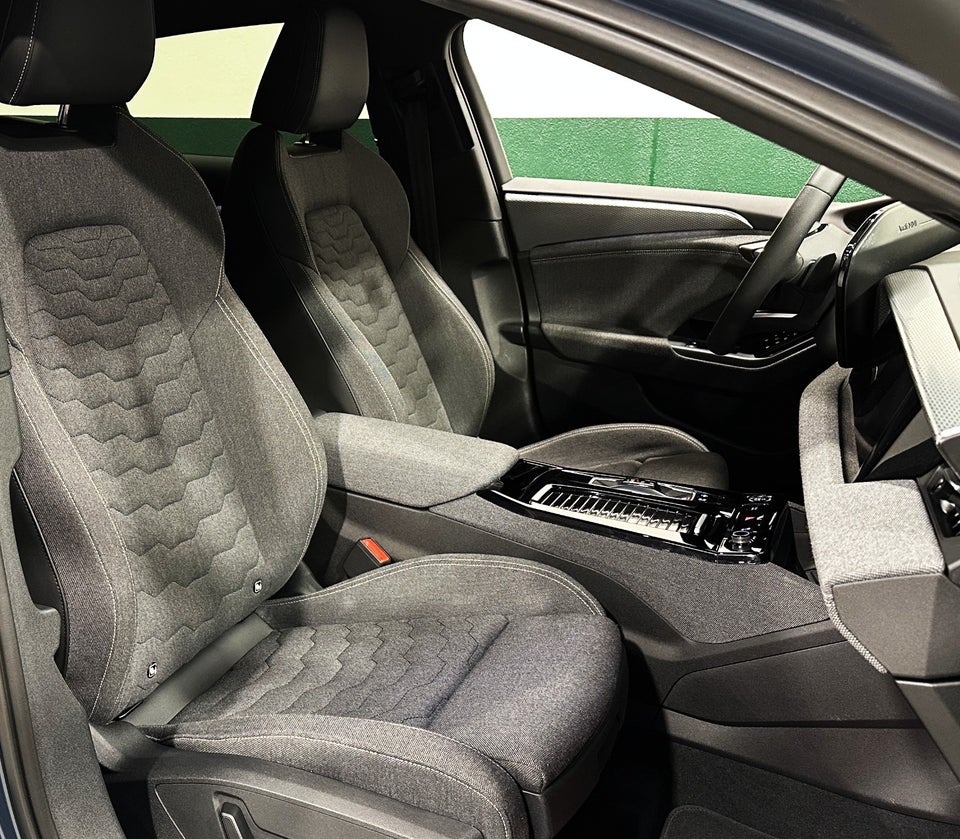 Audi A6 e-tron S-line Sportback quattro 5d