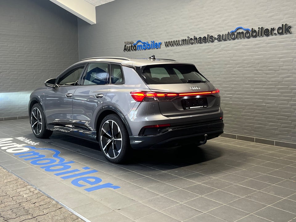 Audi Q4 e-tron 45 S-line quattro 5d