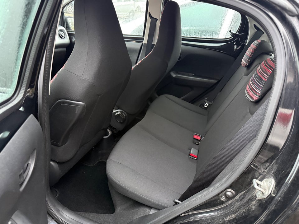 Citroën C1 1,2 PureTech Shine 5d