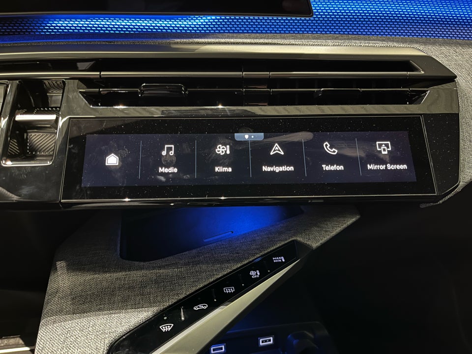 Peugeot e-5008 77 GT Pack 7prs 5d