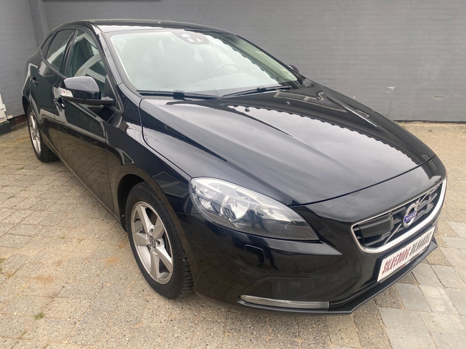 Volvo V40 2,0 D4 190 R-Design Drive-E 5d