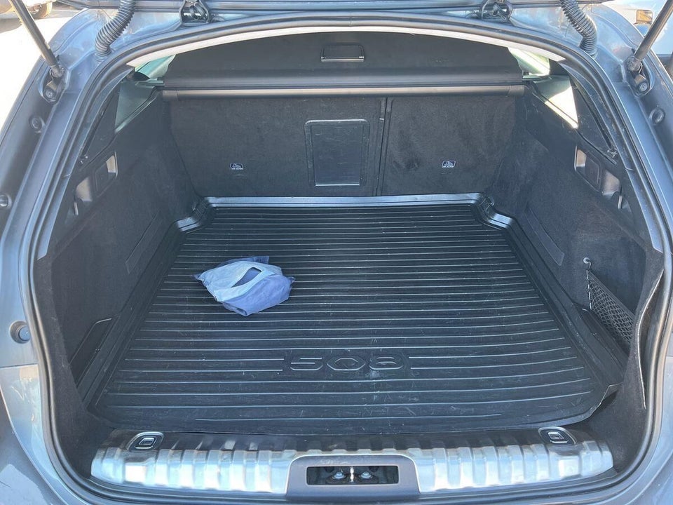 Peugeot 508 1,5 BlueHDi 130 Allure Pack SW 5d